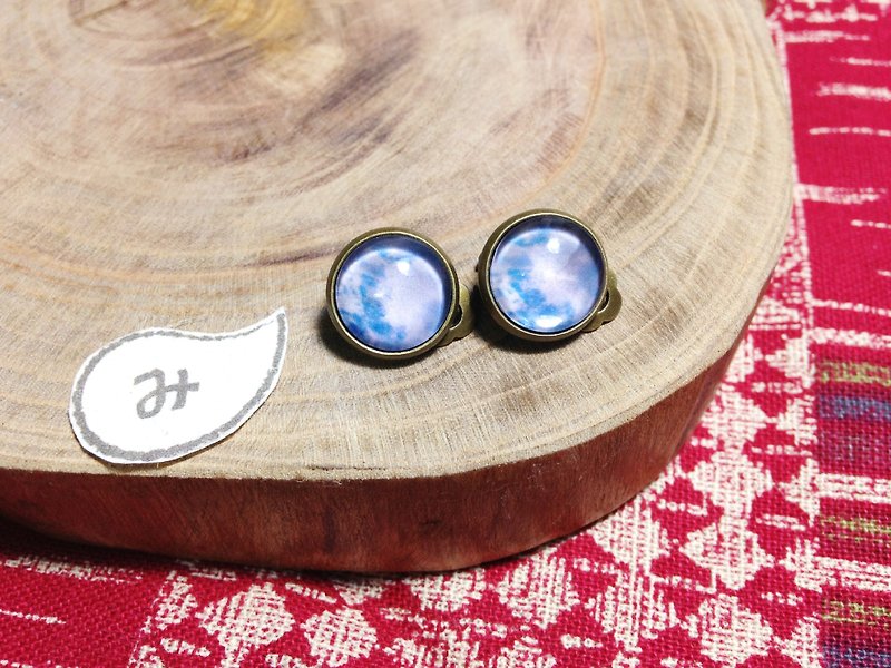 【Earrings】Nagai flight attendant's secret *can be changed to clip style - Earrings & Clip-ons - Other Metals Blue