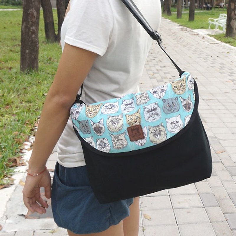 Messenger bag | cats come - กระเป๋าแมสเซนเจอร์ - ผ้าฝ้าย/ผ้าลินิน สีดำ