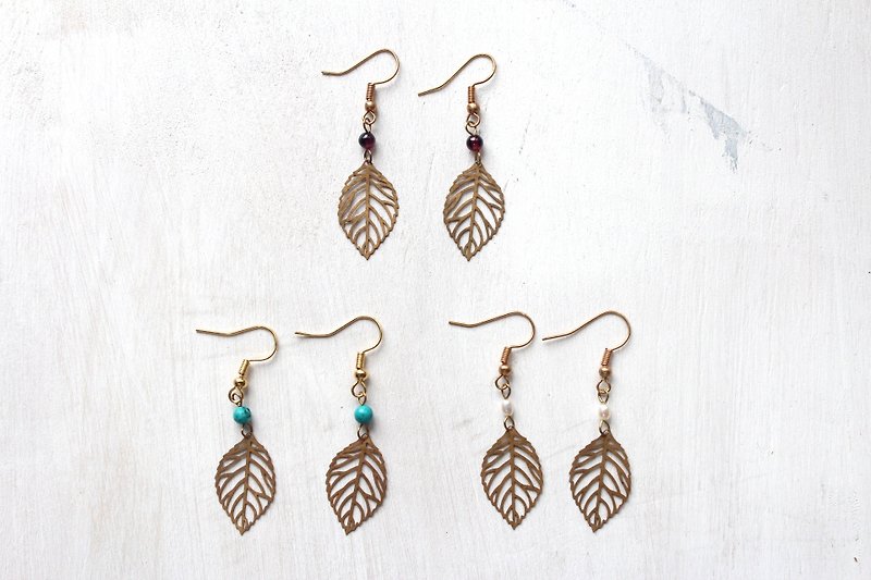Emerald a |. Natural stone turquoise earrings hanging leaf (Peace Stone) - Earrings & Clip-ons - Gemstone Blue