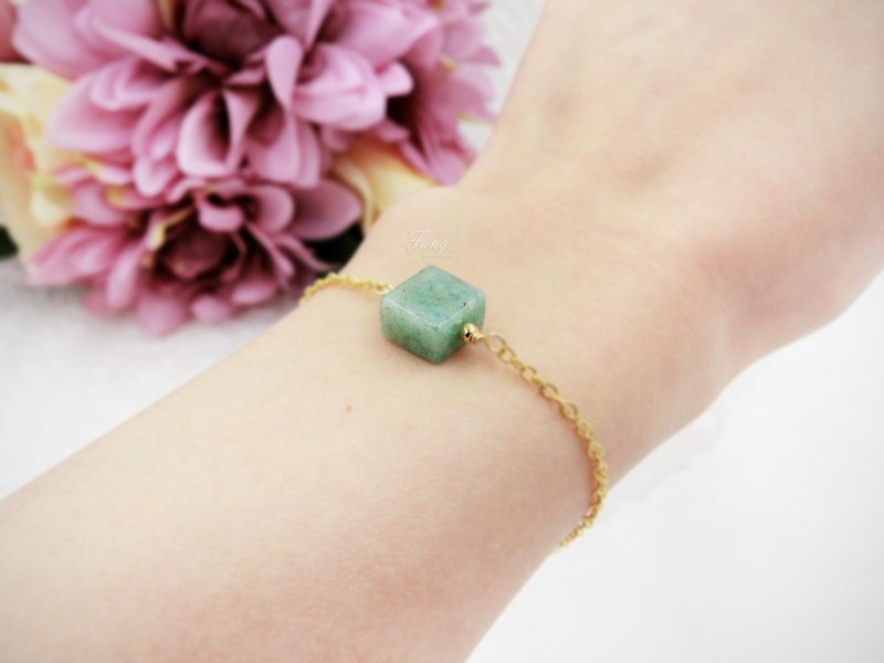 ♪FANG â € ¢ â,¬â " - Bracelets - Gemstone Green