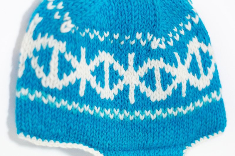 新年禮物 手工編織純羊毛帽 / 飛行毛帽 / 針織毛帽 / 手工毛帽 / 毛線帽  - 藍色天空格紋圖騰 ( 手工限量一件 ) - 帽子 - 其他材質 藍色