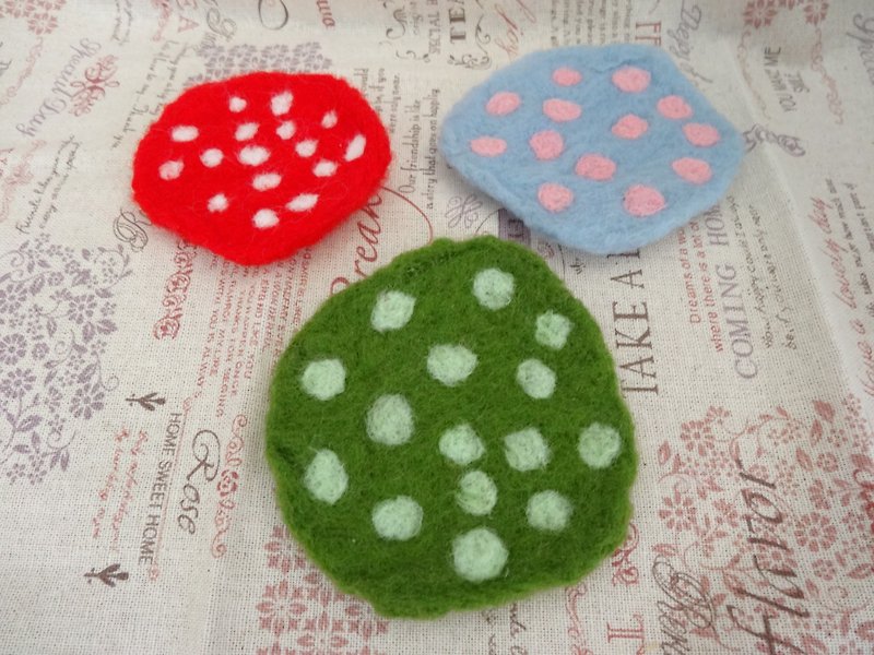 Little colorful coasters - wool felt "coasters" (can be customized to change the color) - ที่รองแก้ว - ขนแกะ หลากหลายสี
