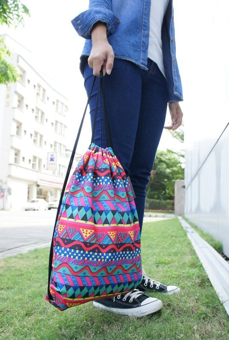 BLR 絕版出清 神祕民俗風 束口後背包 - Drawstring Bags - Other Materials Multicolor