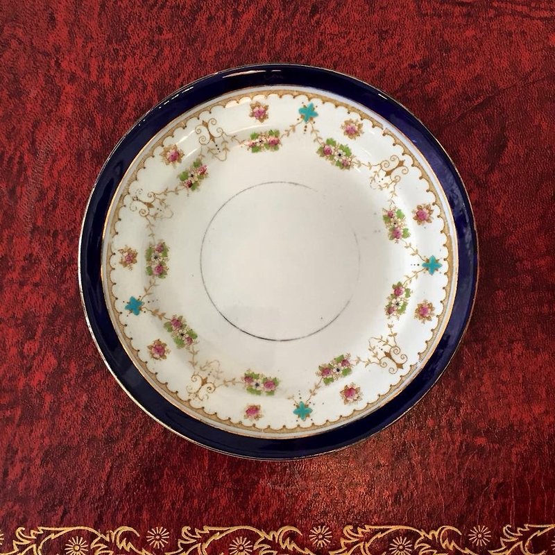 Britain made hand-painted floral antique plate - Small Plates & Saucers - Porcelain 