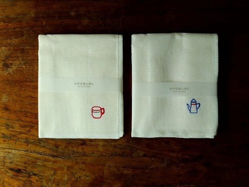 IZAWA 日本の伝統的な蚊帳の風合いと刺繍 キッチン家事布 コーヒーポットとカップの2セット - その他 - コットン・麻 ホワイト