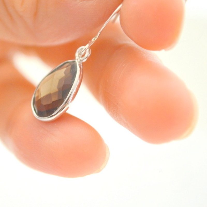Silver frame natural stone smoky quartz earrings - ต่างหู - โลหะ สีนำ้ตาล