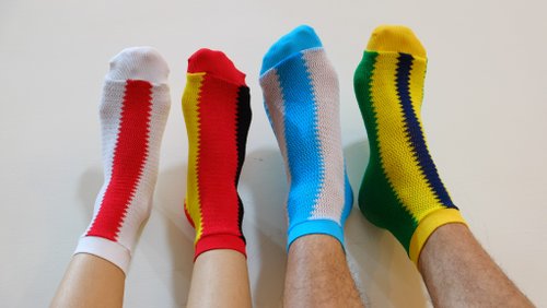 MOYA Minato Brazilian right-1 one pair of socks over 300 $ random hair ring Christmas gift