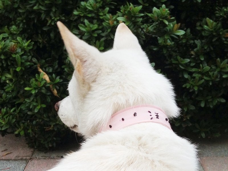 吠える子犬刺繍襟/襟+電話 - 首輪・リード - 刺しゅう糸 ピンク