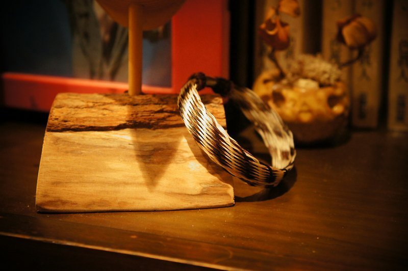 Vista [knowledge], South America, Indian hand-woven bracelet (made of horsehair) - Chinese Edition - สร้อยข้อมือ - วัสดุอื่นๆ สีนำ้ตาล