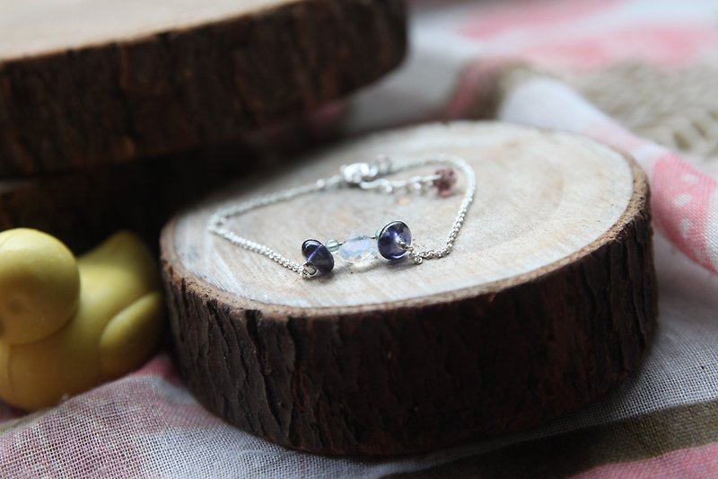Super beautiful quality natural fat teardrop-shaped blue moonstone silver-plated bracelet with cordierite - สร้อยข้อมือ - เครื่องเพชรพลอย สีน้ำเงิน