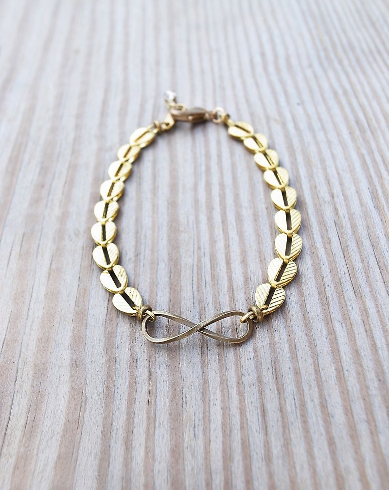 Infinity around love infinity bracelet handmade vintage brass - Bracelets - Other Metals Gold