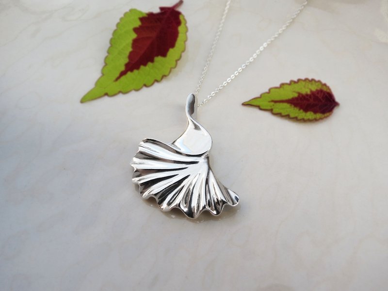 Flamenco (925 sterling silver necklace) - Cpercent handmade jewelry - สร้อยคอ - เงินแท้ สีเงิน