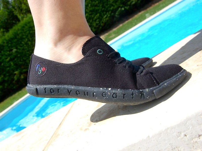 FYE法國環保鞋  爵士黑 台灣寶特瓶纖維 女(再回收概念,耐穿,不會分解) 生款休閒鞋---舒適‧簡約。 - 女休閒鞋/帆布鞋 - 其他材質 黑色