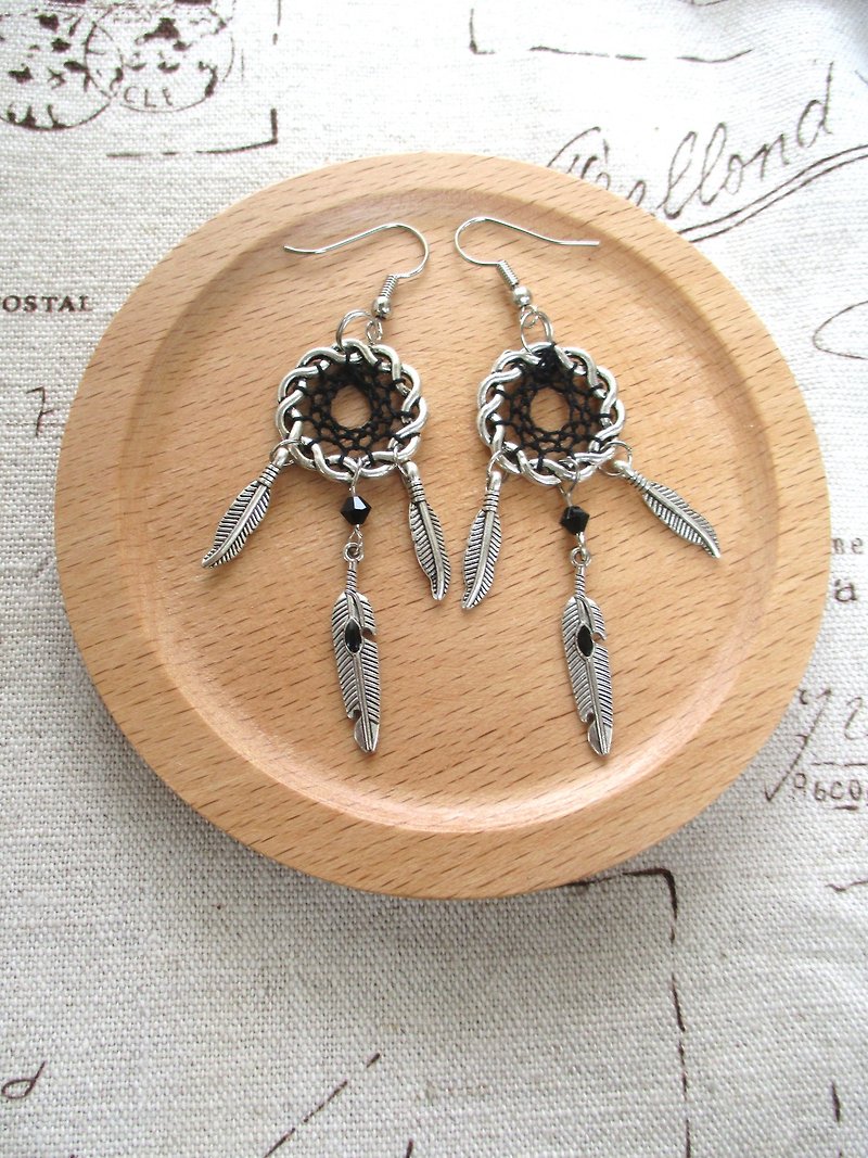 Small kite - Dreamcatcher earrings - black - Earrings & Clip-ons - Other Metals Black