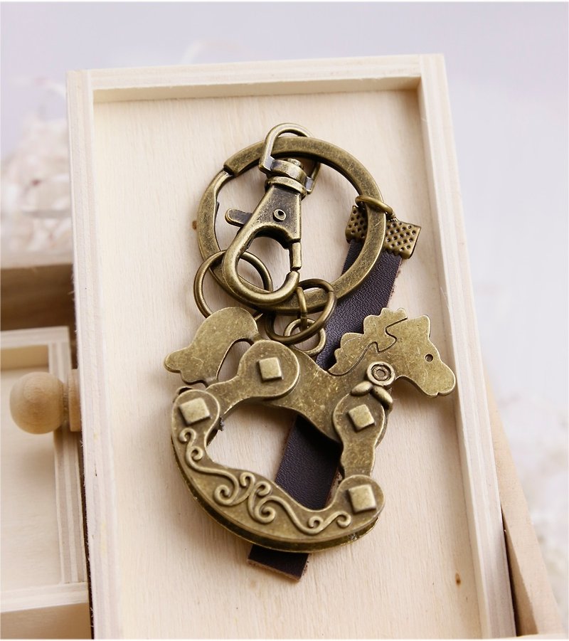 Christmas gift industrial style rocking horse pendant/key chain - พวงกุญแจ - โลหะ สีนำ้ตาล