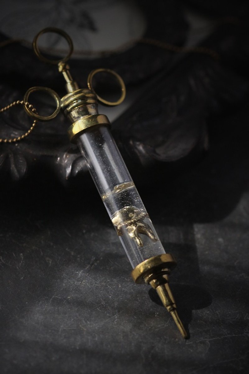 The Syringe with Tooth Necklace. - Necklaces - Other Metals 