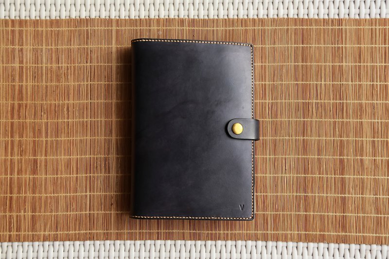 Hand stitched Personalise Notebook Cover, A5 Size Hand Dye Leather Book Cover - สมุดบันทึก/สมุดปฏิทิน - หนังแท้ 