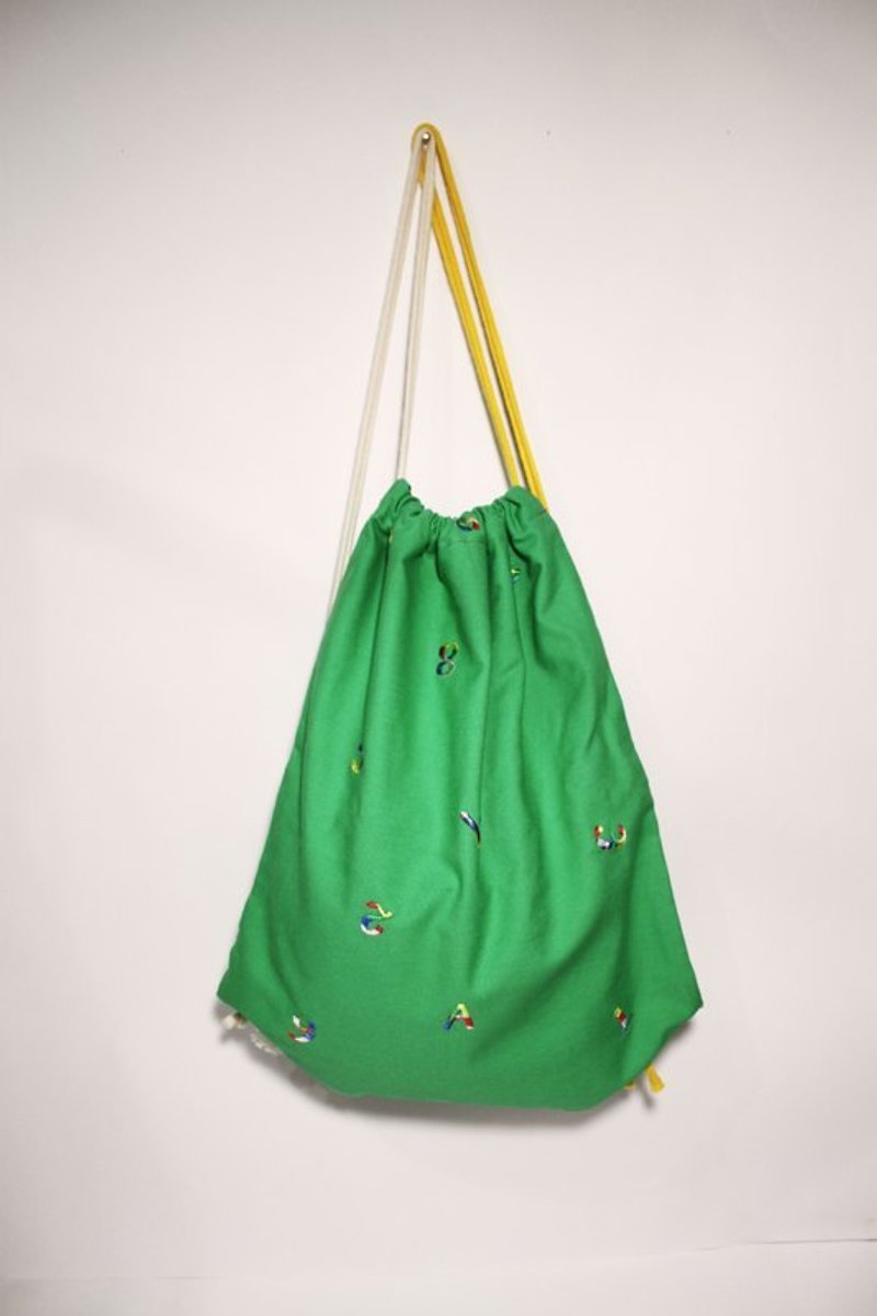 [CURLY CURLY] really want to back to the kindergarten / beam port Backpack - Drawstring Bags - Thread Multicolor