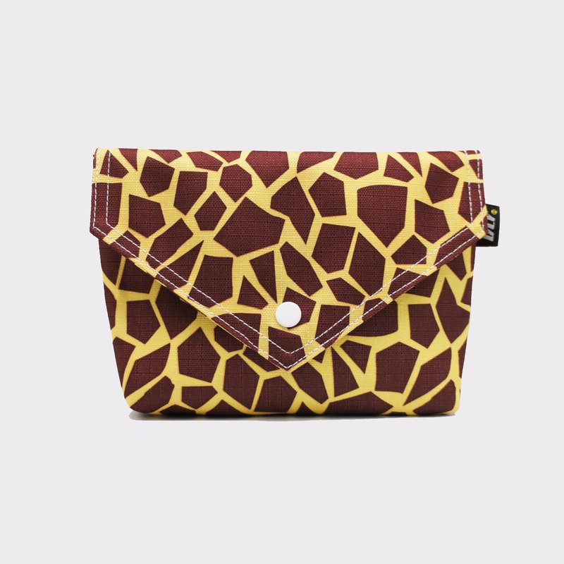 BLR hand printing giraffe BB BAG dual shoulder bag purse - กระเป๋าแมสเซนเจอร์ - วัสดุอื่นๆ สีเหลือง