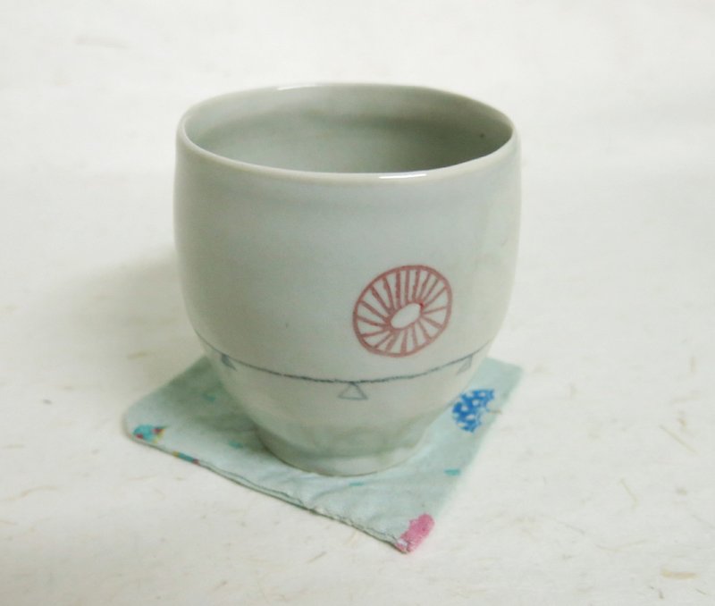 Cup - sun triangle - Mugs - Other Materials White