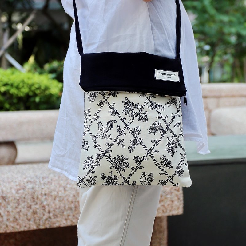 Silverbreeze ~ Crossbody bag / shoulder bag / travel bag with zipper ~ Black and white - Messenger Bags & Sling Bags - Other Materials Black
