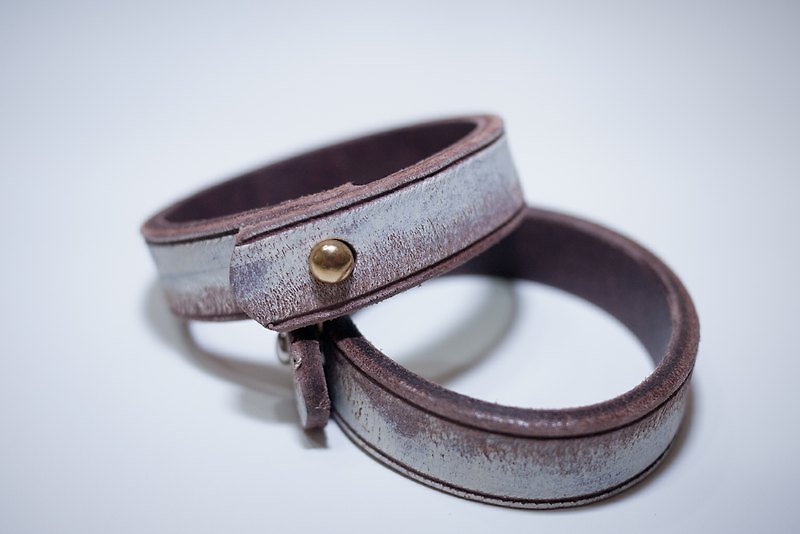 Dreamstation leather Pao Institute, Italian vegetable tanned leather handmade leather bracelet, handmade pale color. - Bracelets - Other Materials 