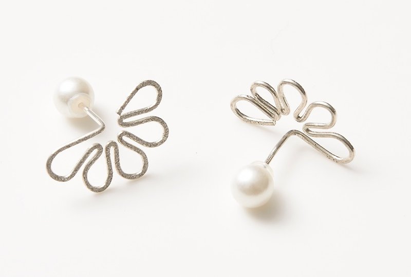 CP46 - Earrings & Clip-ons - Other Metals White