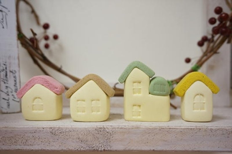 Handmade ZAKKA grocery furnished cottages (village) - Items for Display - Clay Pink
