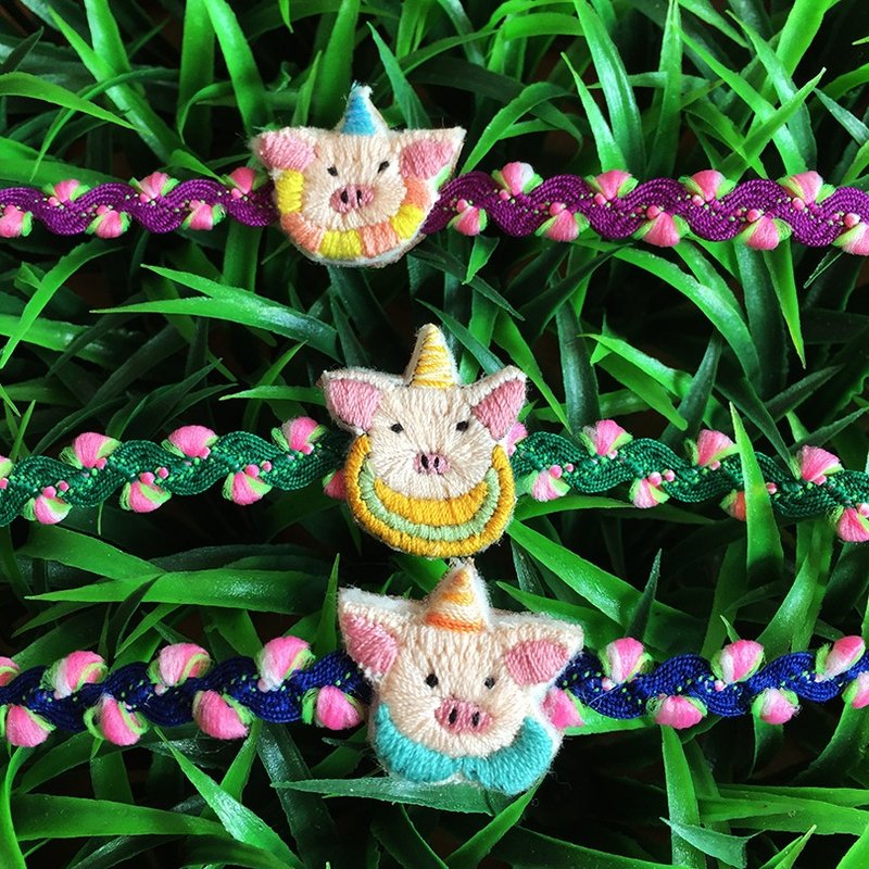 C'est trop Mignon\\手作刺繡*趴踢豬弟手鍊 - 手鍊/手環 - 繡線 紫色