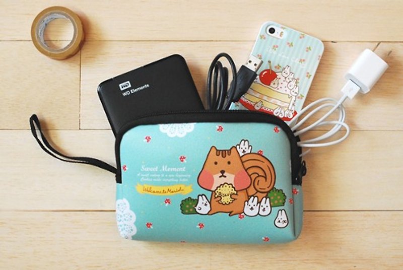 *Mori Shu* 護照旅行/手機硬碟3C包-松鼠餅乾款 - 化妝袋/收納袋 - 紙 多色