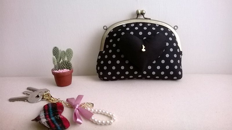 pinpincandy gray dots big love mouth gold bag clutch bag cosmetic bag universal bag without chain - Other - Other Materials Black