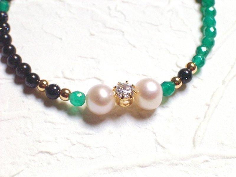 Retro natural agate pearl bracelet - สร้อยข้อมือ - วัสดุอื่นๆ สีเขียว
