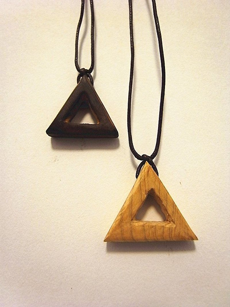 Cypress Hand mysterious triangle necklace - สร้อยคอ - ไม้ สีนำ้ตาล