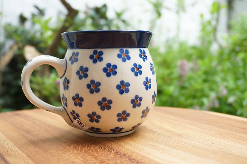 Poland handmade round belly cup (Simple blue flower) - แก้วมัค/แก้วกาแฟ - วัสดุอื่นๆ ขาว