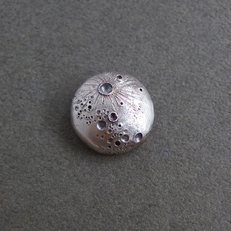Full Moon Silver Necklace / moon / planet / Sterling Silver Full Moon Necklace - Necklaces - Other Metals White