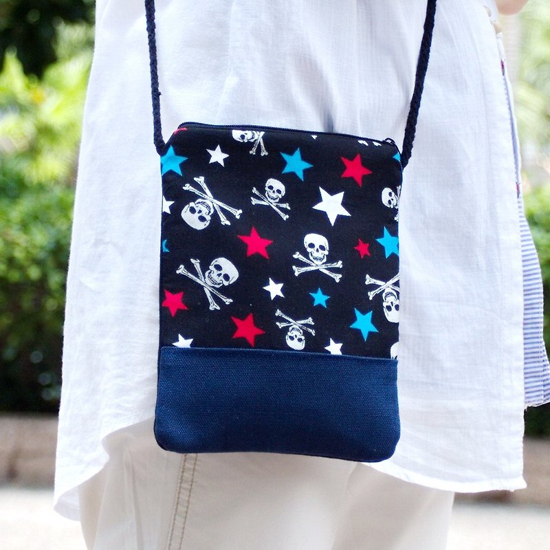 Silverbreeze~Phone Bag/Shoulderbag/钭 Backpack~Skull (D2) - Messenger Bags & Sling Bags - Other Materials Multicolor