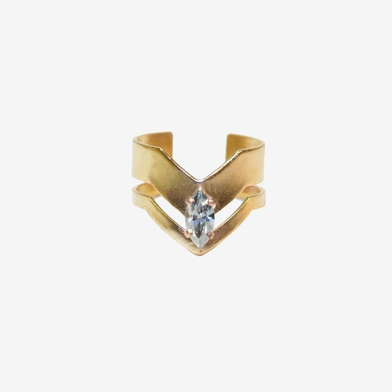 [Indigo] Simple Triangle Brass Ring with Light Sapphire Champagne Navette Rhinestone - แหวนทั่วไป - โลหะ สีทอง