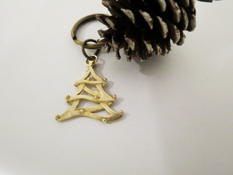 Christmas tree (brass key chain) - C percent handmade jewelry - ที่ห้อยกุญแจ - โลหะ สีทอง