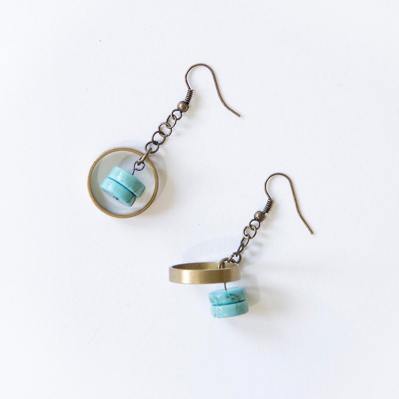 Retro nostalgia / circular track- Bronze turquoise geometric earrings - Earrings & Clip-ons - Gemstone Green