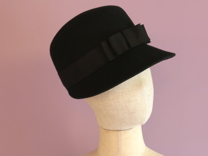 Lisa Black - หมวก - ขนแกะ สีดำ