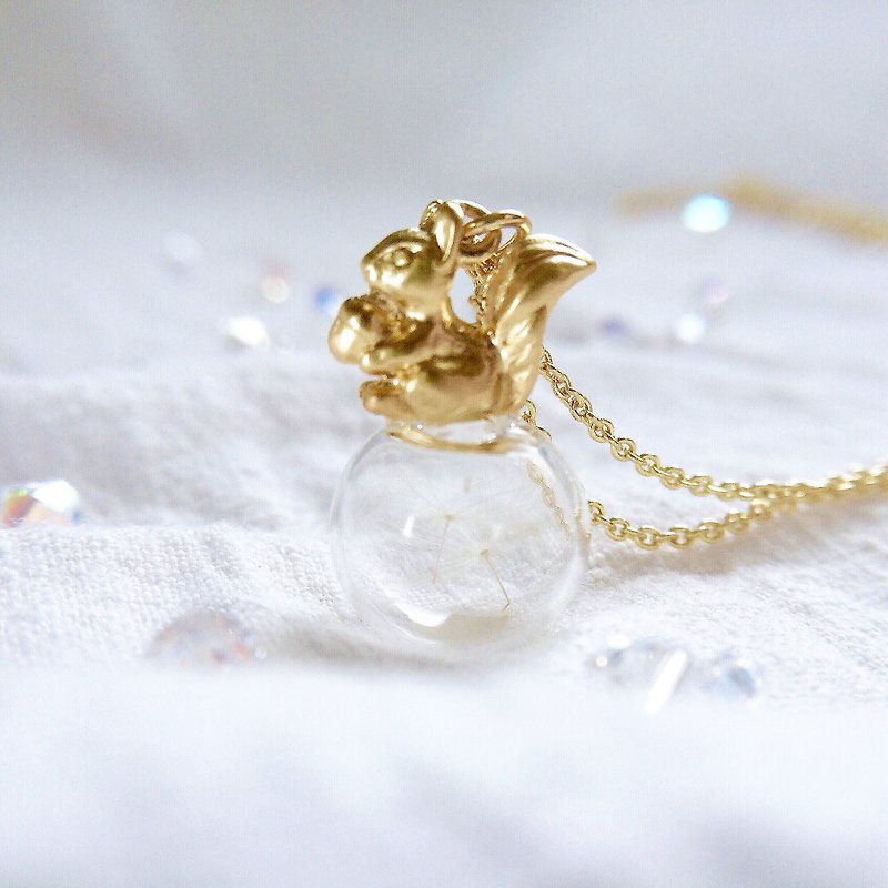 Dandelion necklace / Deer - Necklaces - Glass 