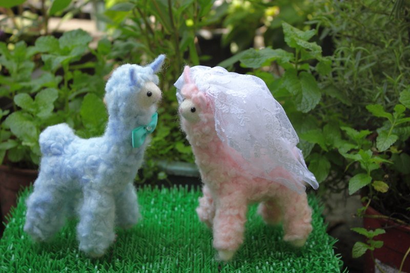 結婚式のアルパカの結婚式の贈り物のための最良の選択はカスタマイズする必要があります - 人形・フィギュア - ウール ピンク