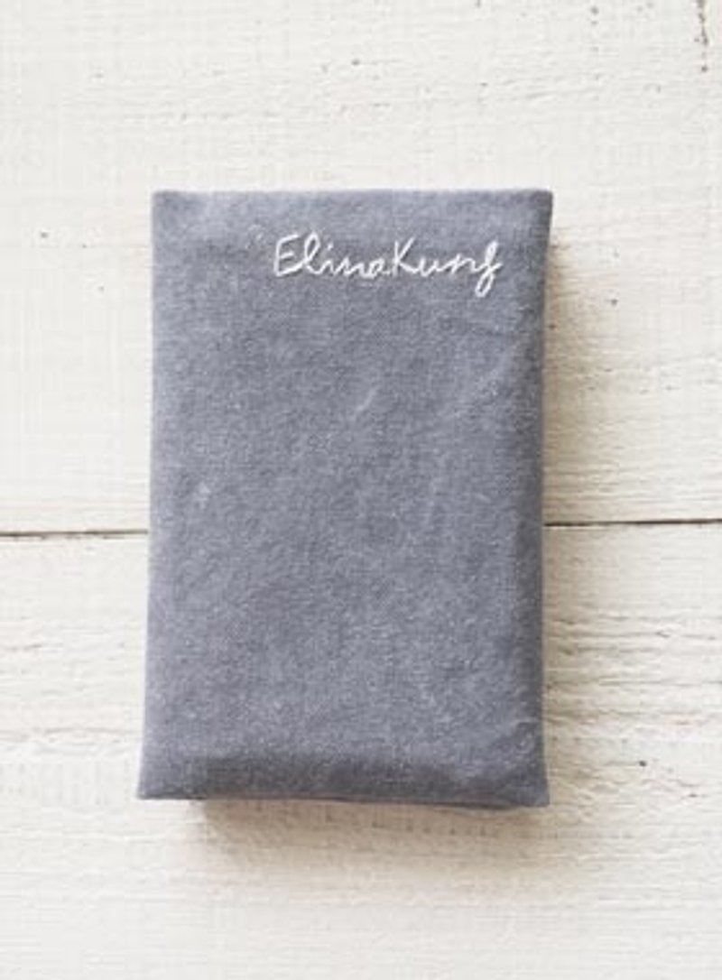 Washed canvas passport holder-horizontal storage format (or upright storage format) free embroidered English name - Passport Holders & Cases - Cotton & Hemp Gray