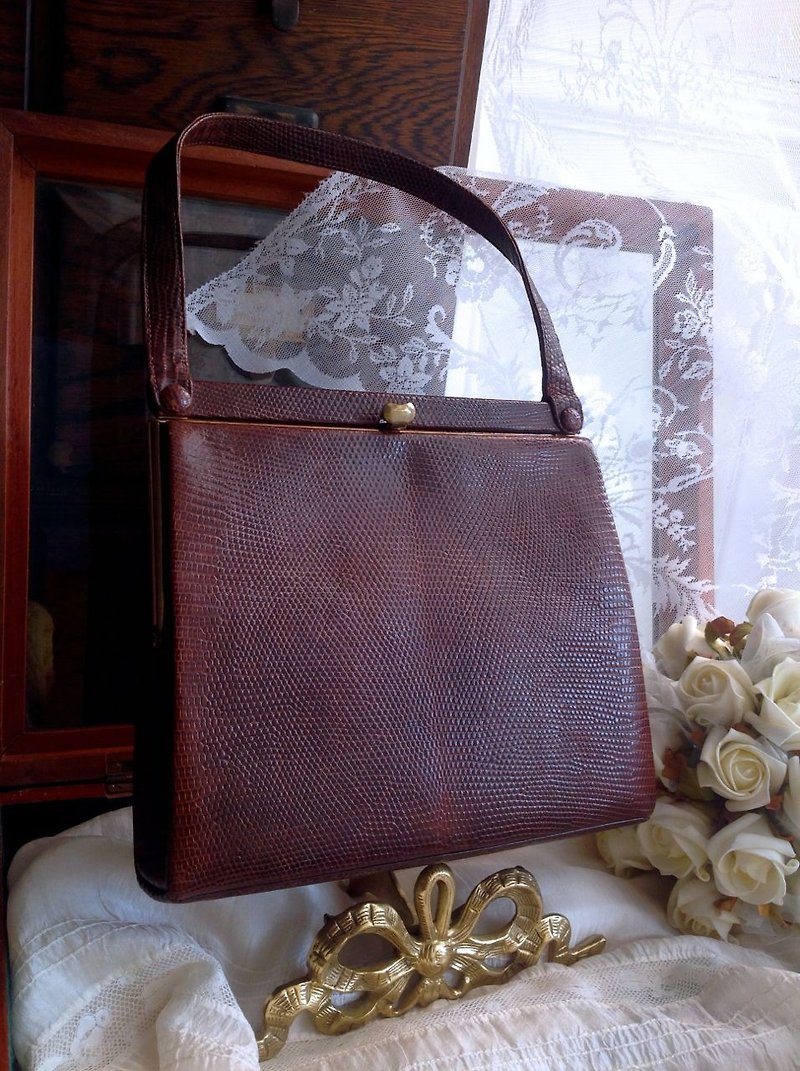 British style antique vintage bag bag handbag vintage doctor bag bag 1950 British hard shell made of antique leather bag - กระเป๋าถือ - หนังแท้ สีนำ้ตาล