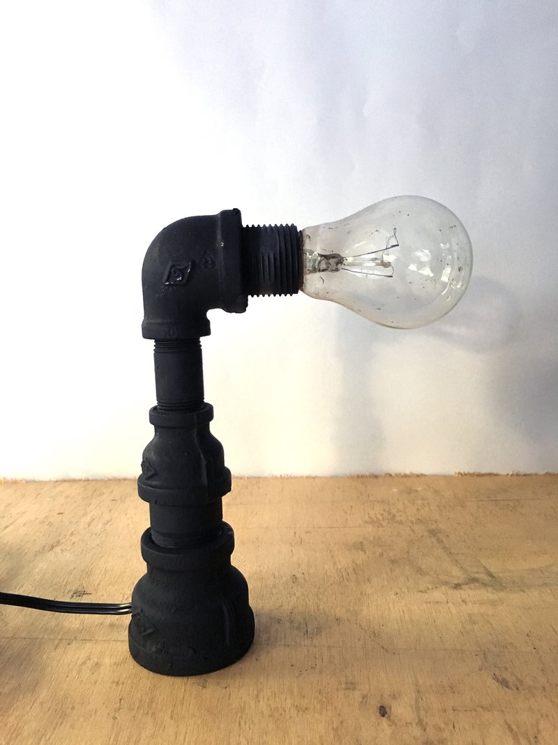 手工檯燈 L型水管燈 工業風 loft 復古愛迪生 手作 - 燈具/燈飾 - 其他金屬 