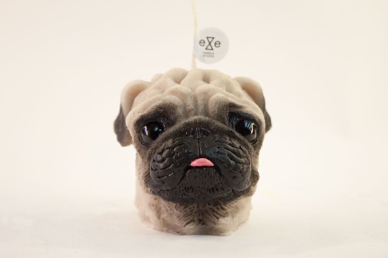彩繪塗裝版巴哥犬 狗造型香氛蠟燭 Painted Pug Dog Candle - 香薰蠟燭/燭台 - 蠟 金色