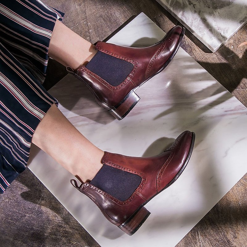 e cho pretty retro jumping color chersey boots ec30 burgundy - รองเท้าบูทสั้นผู้หญิง - หนังแท้ สีแดง