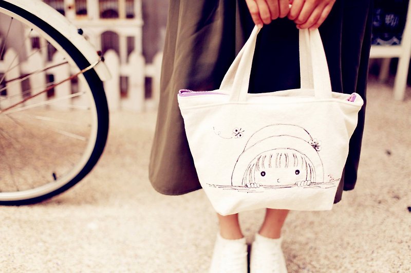 [Good day] girl hand handmade small tot - Handbags & Totes - Other Materials White