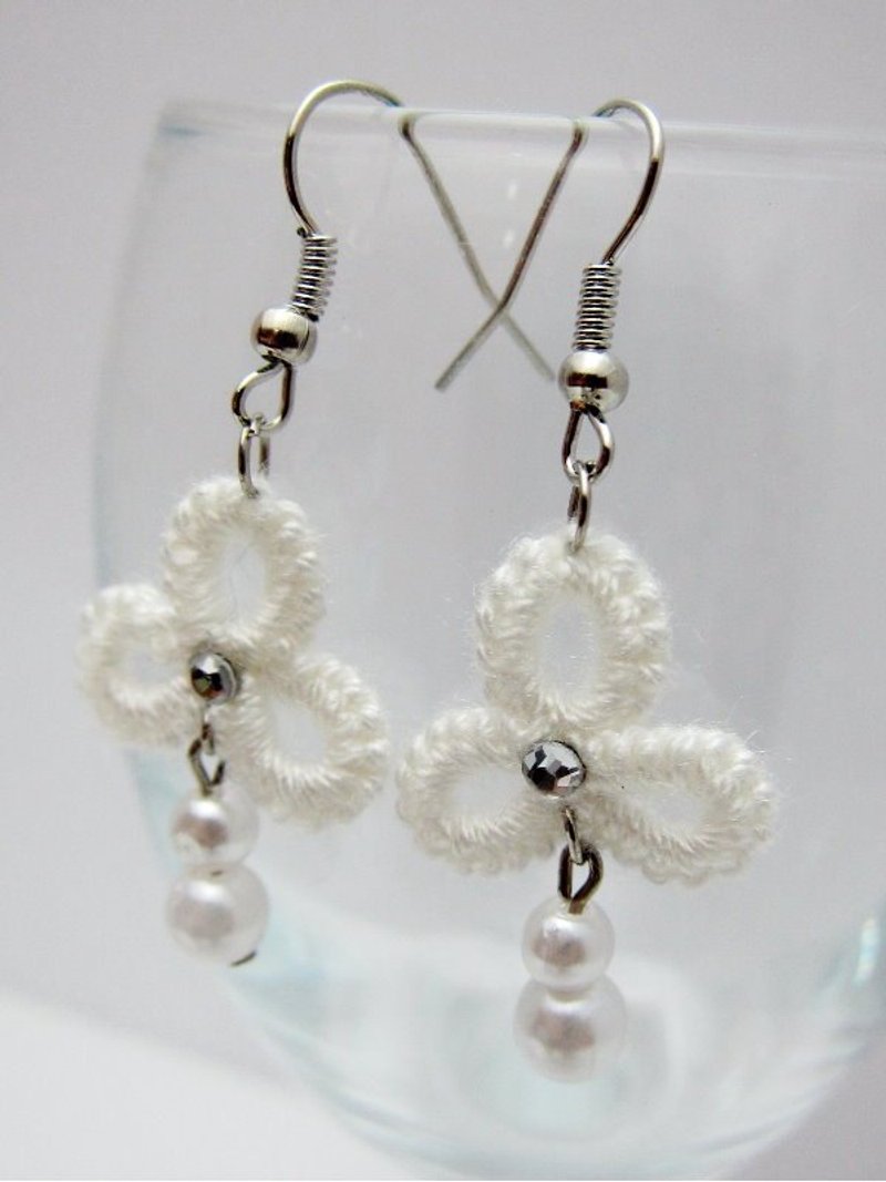 Lace knitting. Earrings - Earrings & Clip-ons - Other Materials White