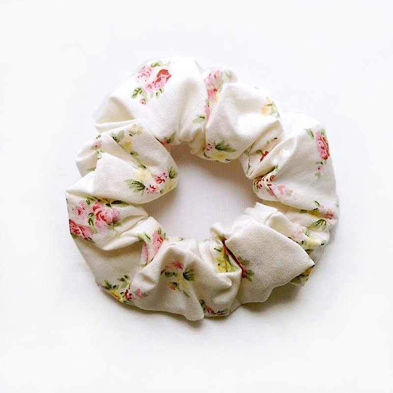 British handmade limited edition floral donut hair ring colon - Hair Accessories - Other Materials White